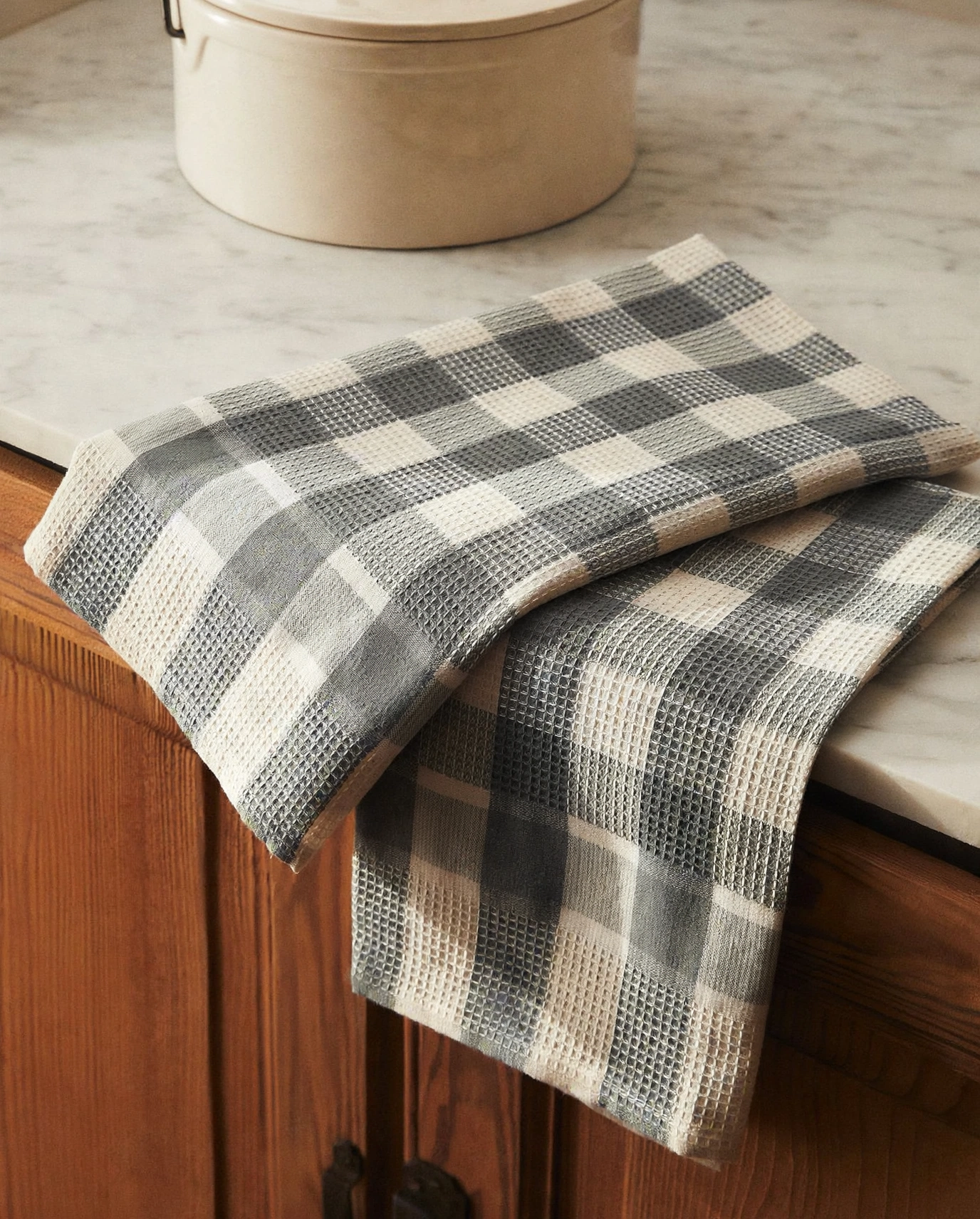 Gray Gingham Kitchen Towel Set