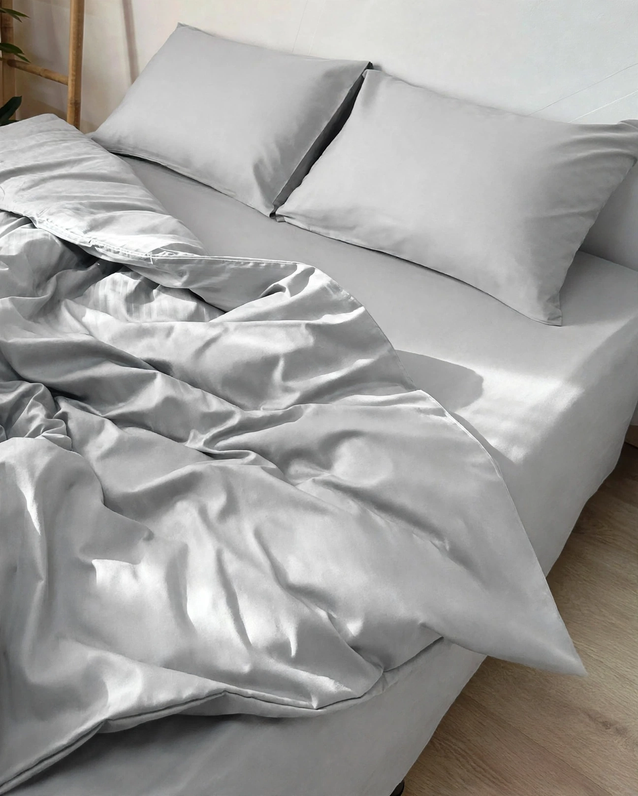 Light Grey Solid Plain Duvet Cover Set With 2 Pillow Covers